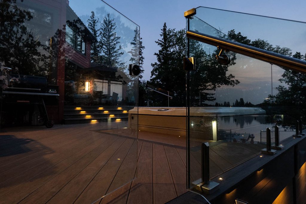 glass railings on this luxurious build and design from Windeck wolf decking materials