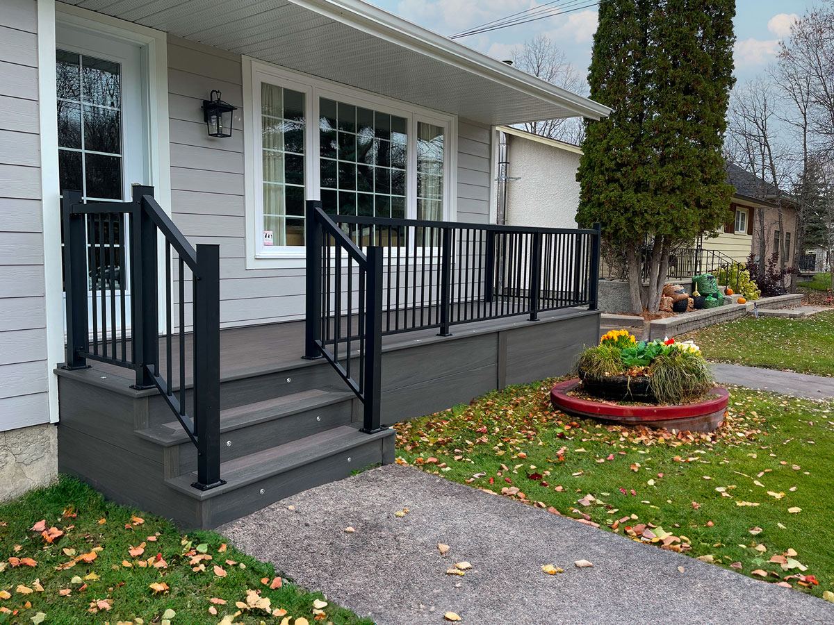 Choosing the Right Railing